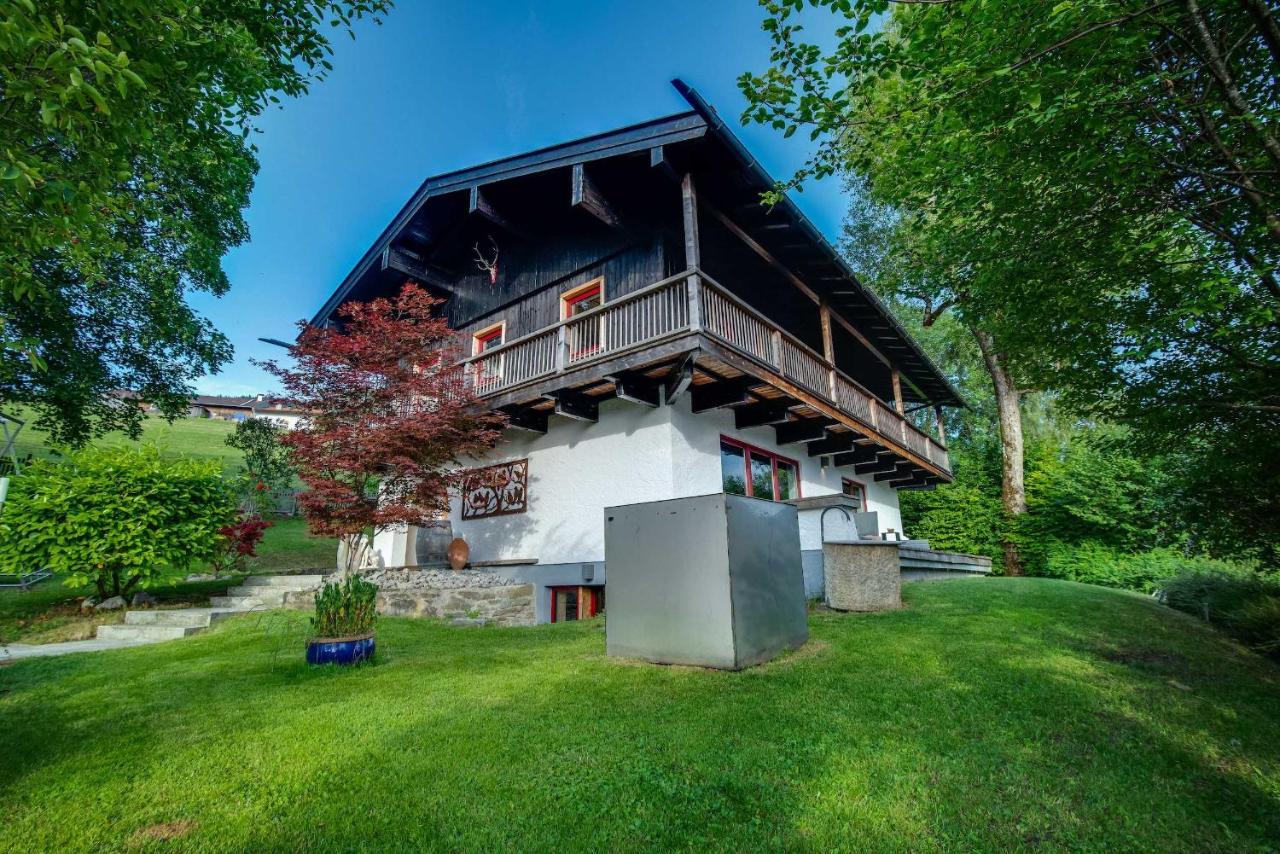 Villa Idyllisches Ferienhaus mit 4 SZ, Sauna, Fitness&Panoramablick Fischbachau Exterior foto