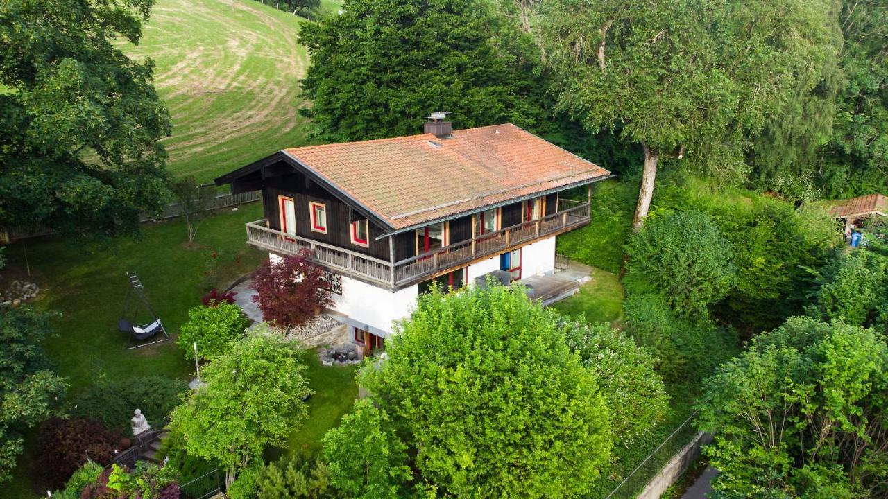 Villa Idyllisches Ferienhaus mit 4 SZ, Sauna, Fitness&Panoramablick Fischbachau Exterior foto